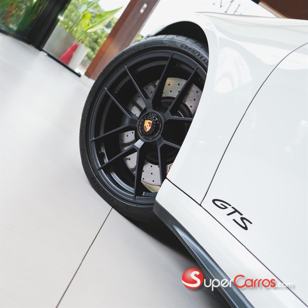 2025 Porsche Carrera GTS — foto 5 / 12