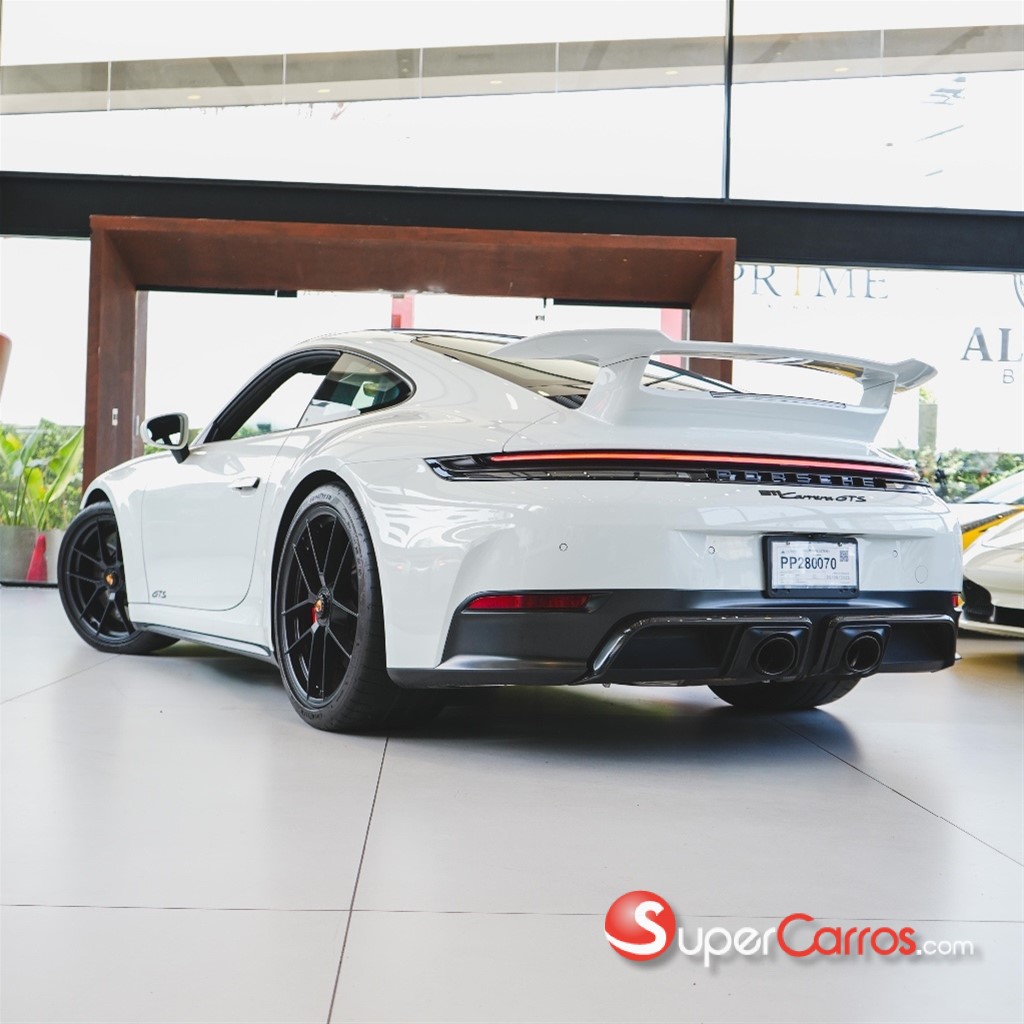 2025 Porsche Carrera GTS — foto 8 / 12