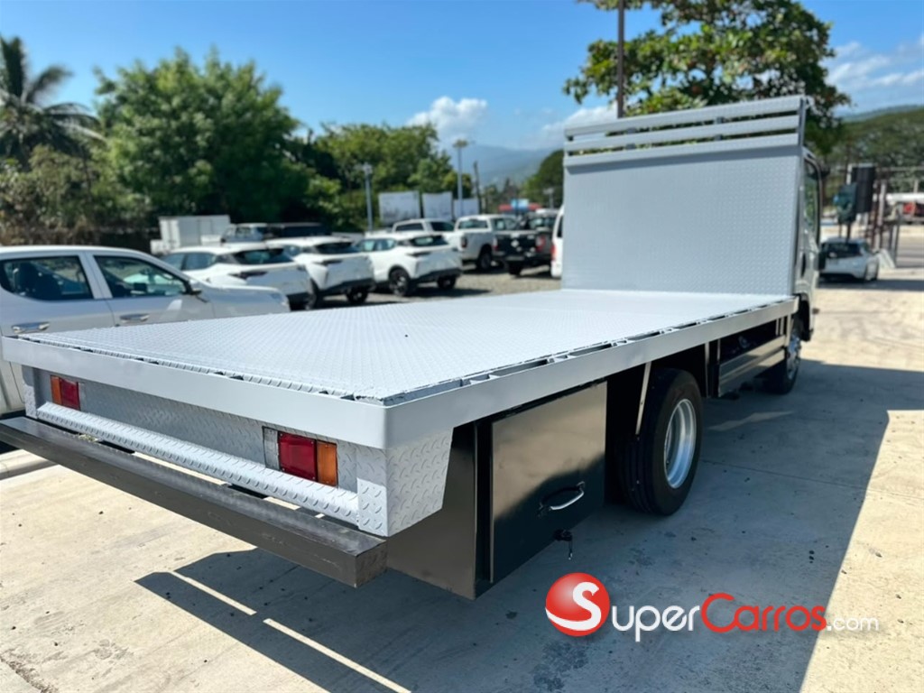2027 Isuzu NP — foto 8 / 9