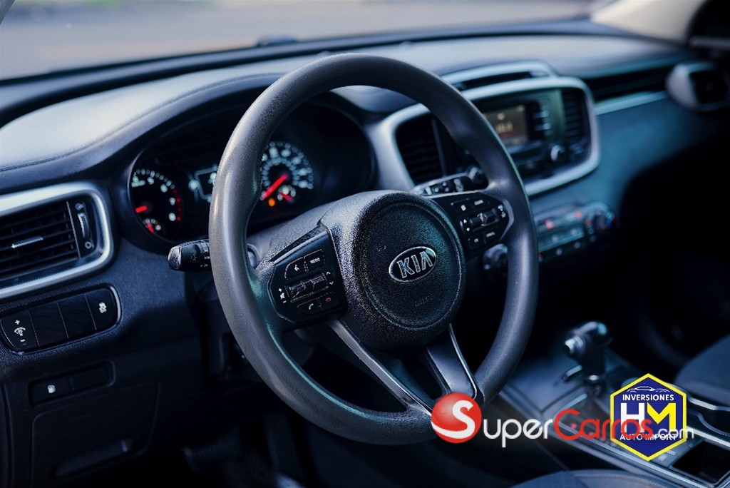 2017 Kia Sorento LX — foto 9 / 10