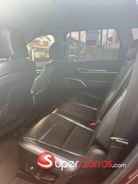 2020 Kia Telluride LX — foto 8 / 9