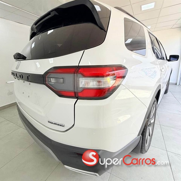 2023 Honda Pilot Touring — foto 6 / 10