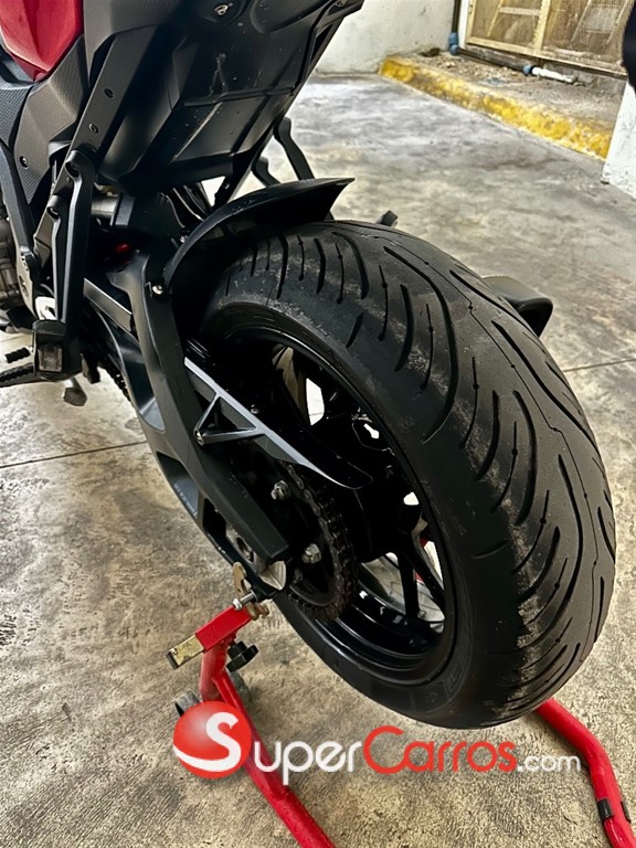 2017 BMW S 1000XR — foto 8 / 9