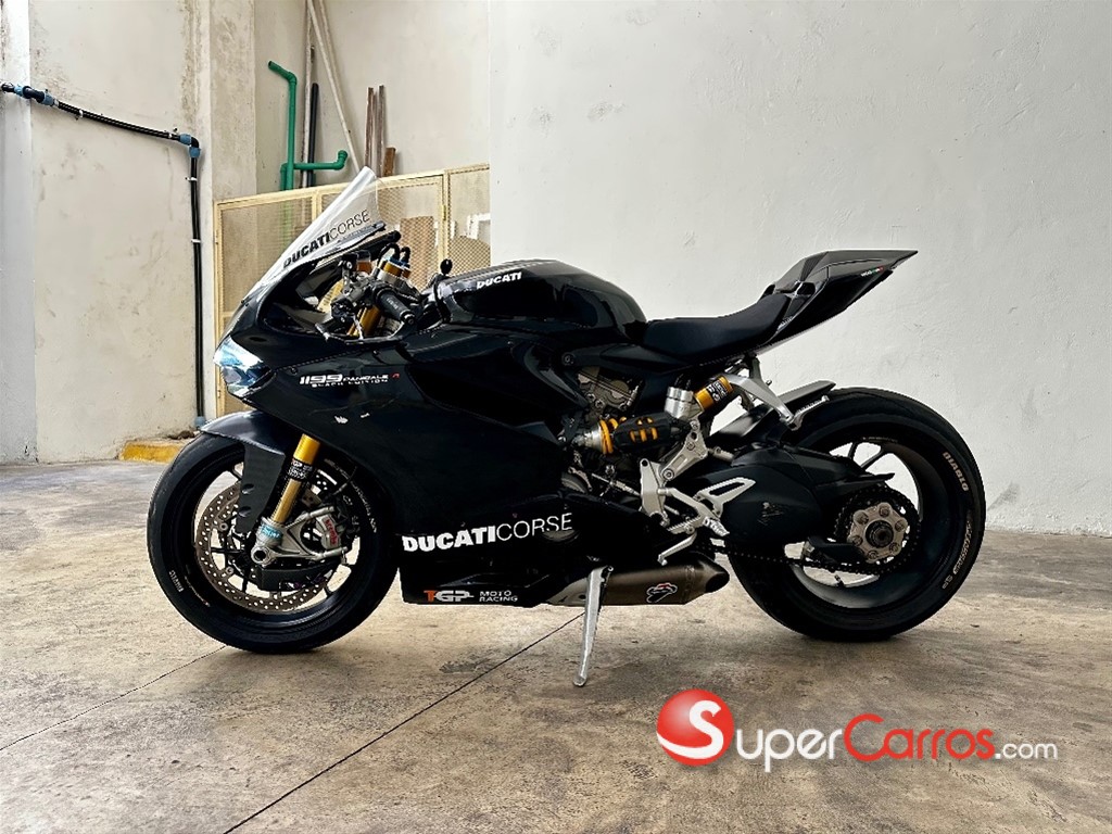 2016 Ducati 1199 — foto 4 / 9