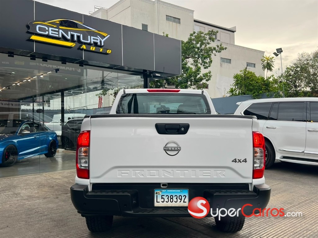 2025 Nissan Frontier S — foto 5 / 9