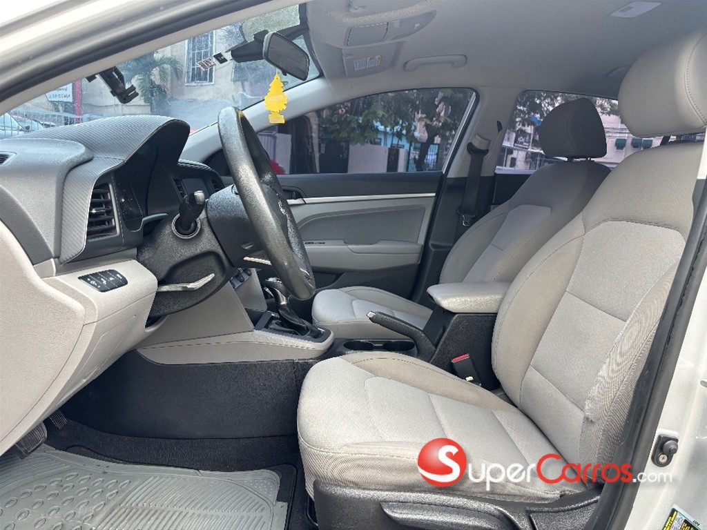 2019 Hyundai Elantra SEL — foto 5 / 9