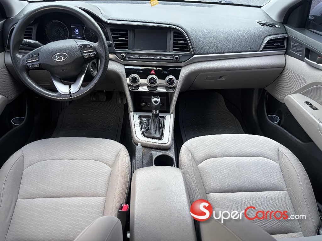 2019 Hyundai Elantra SEL — foto 8 / 9