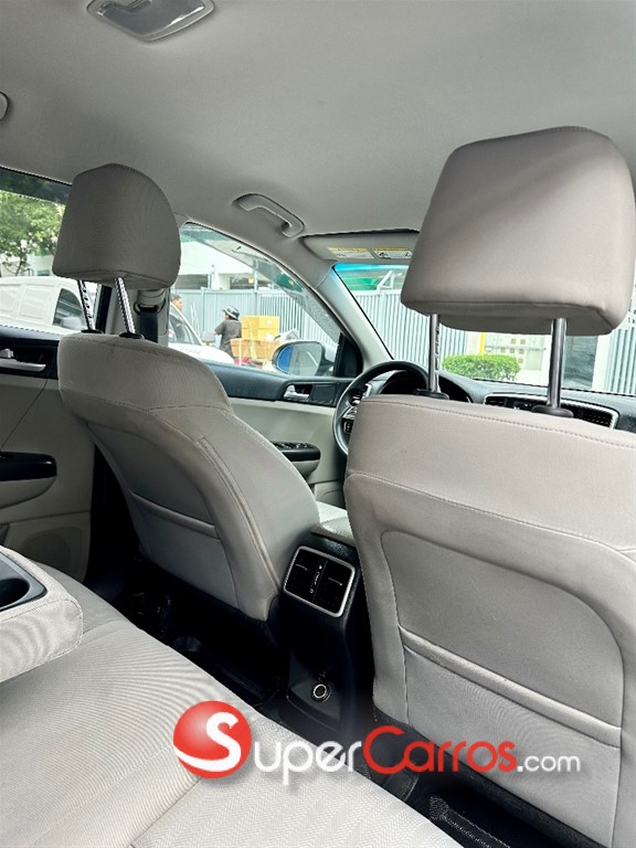 2020 Kia Sportage LX — foto 7 / 11
