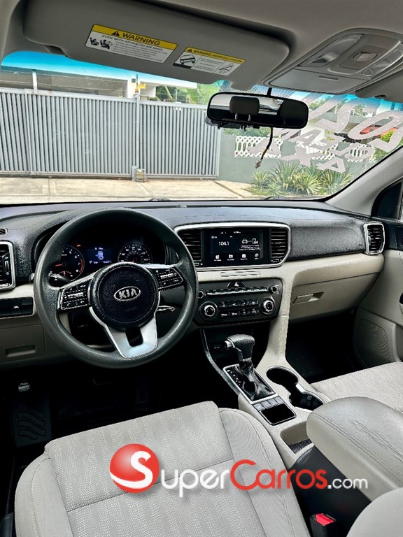 2020 Kia Sportage LX — foto 8 / 11