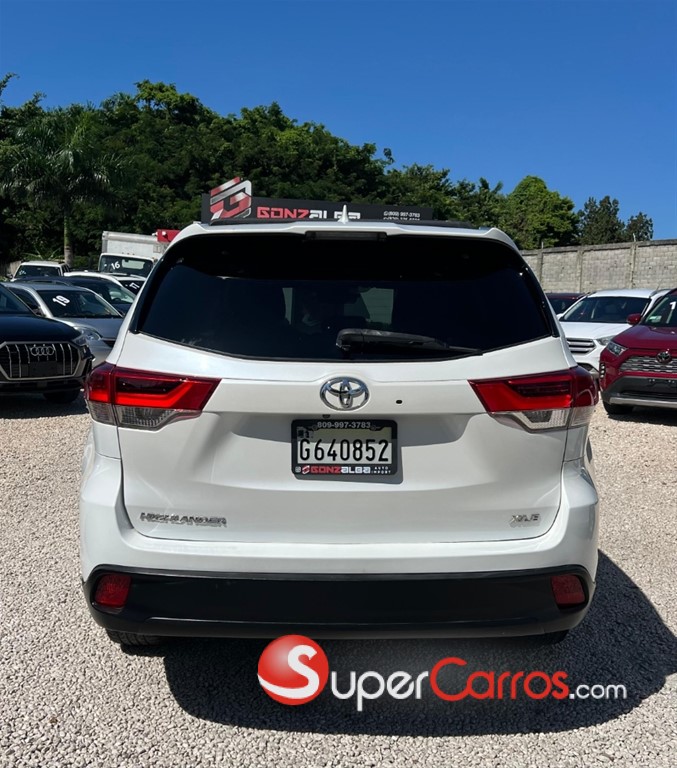 2019 Toyota Highlander XLE — foto 5 / 12