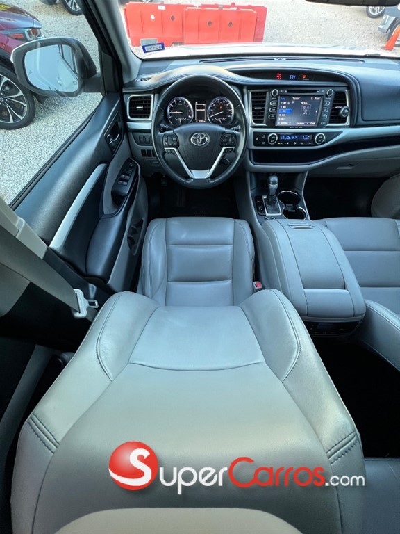2019 Toyota Highlander XLE — foto 10 / 12