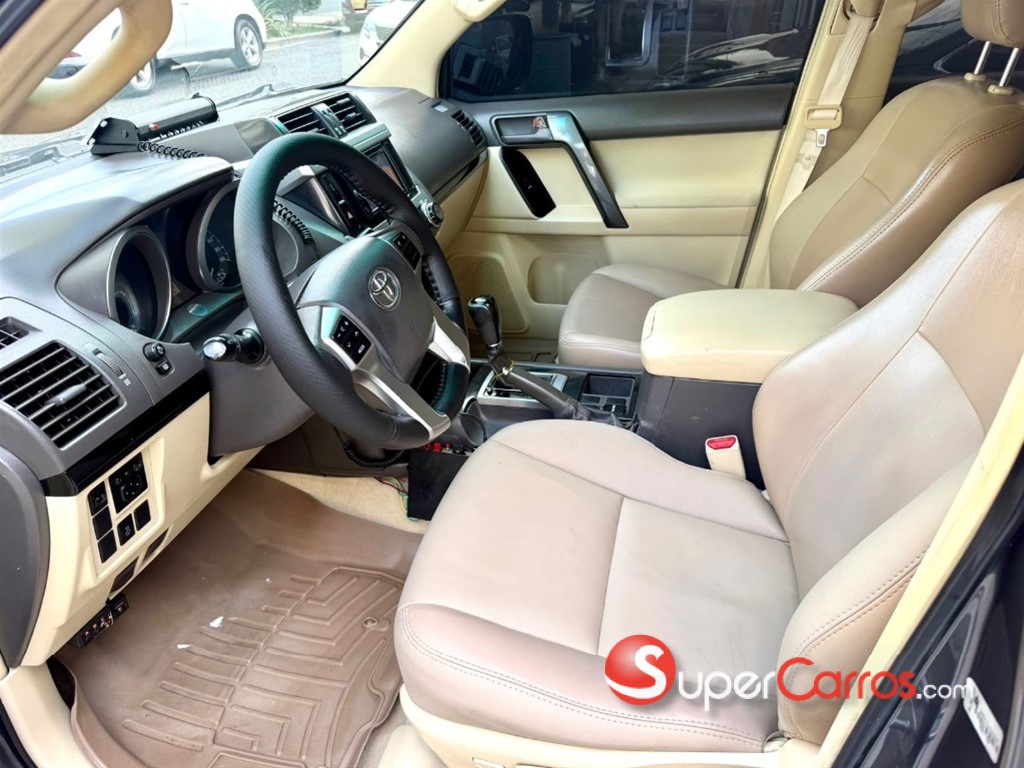 2015 Toyota Land Cruiser Prado TXL — foto 8 / 12