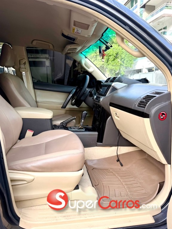 2015 Toyota Land Cruiser Prado TXL — foto 11 / 12