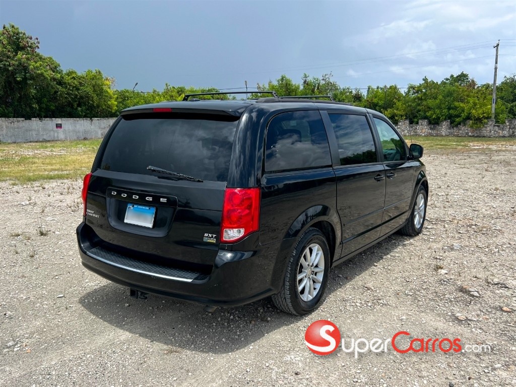 2016 Dodge Grand Caravan SXT — foto 6 / 12