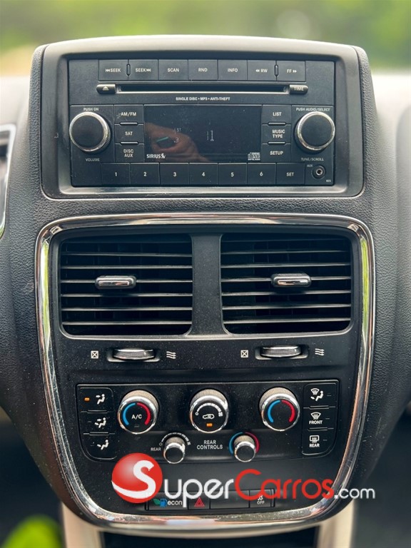 2016 Dodge Grand Caravan SXT — foto 12 / 12