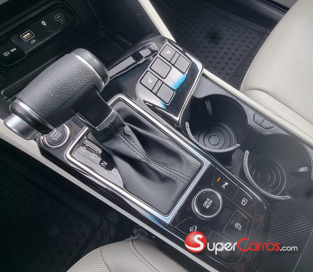 2023 Kia Sportage EX — foto 8 / 10