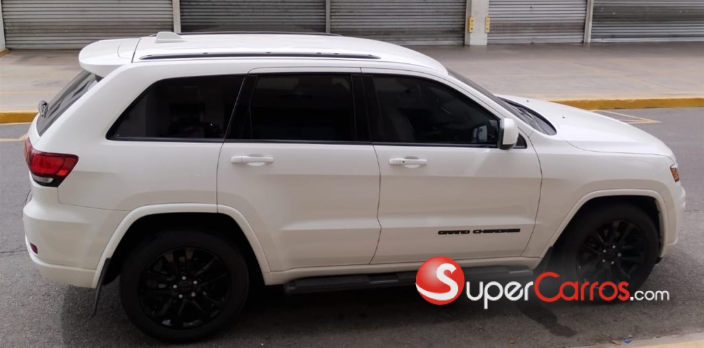 2019 Jeep Cherokee Altitude — foto 7 / 8