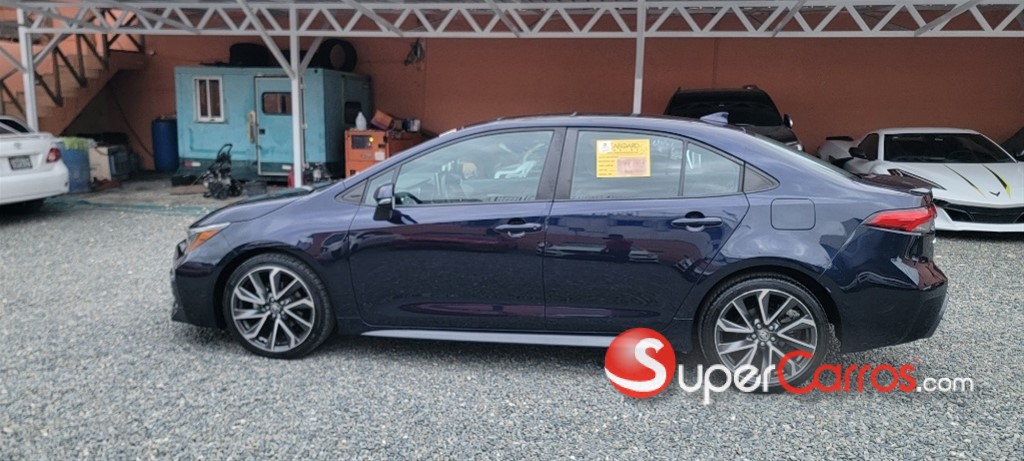 2022 Toyota Corolla XSE — foto 8 / 12