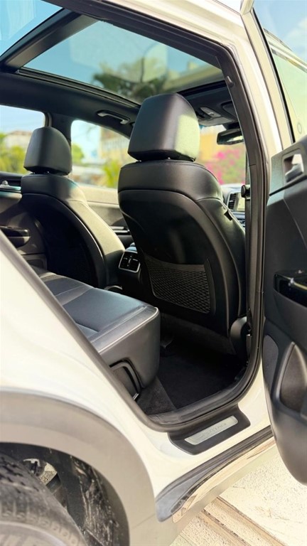 2020 Kia Sportage SX Prestige — foto 8 / 11