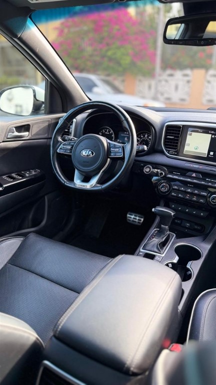 2020 Kia Sportage SX Prestige — foto 9 / 11