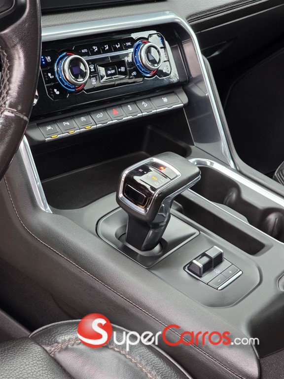 2023 GMC Sierra Denali — foto 8 / 12