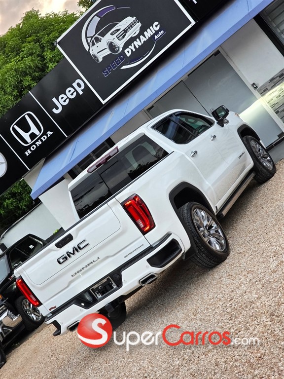 2023 GMC Sierra Denali — foto 11 / 12