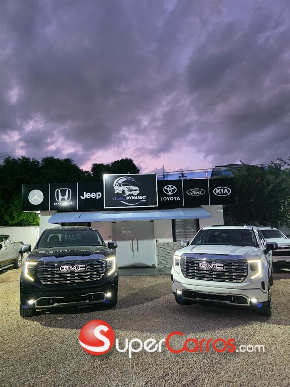 2023 GMC Sierra Denali — foto 12 / 12