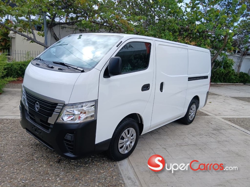 2027 Nissan Urvan Cargo — foto 12 / 12