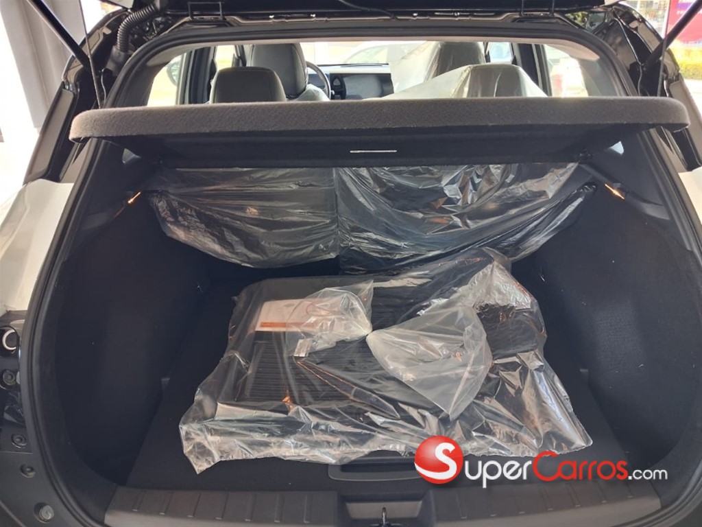 2026 Nissan Kicks Exclusive — foto 9 / 11