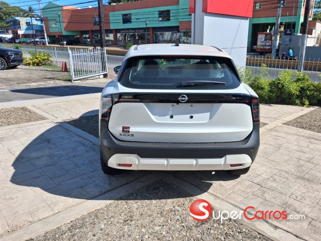 2027 Nissan Kicks Advance — foto 9 / 9