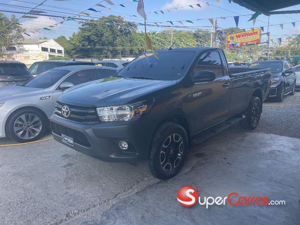 2025 Toyota Hilux