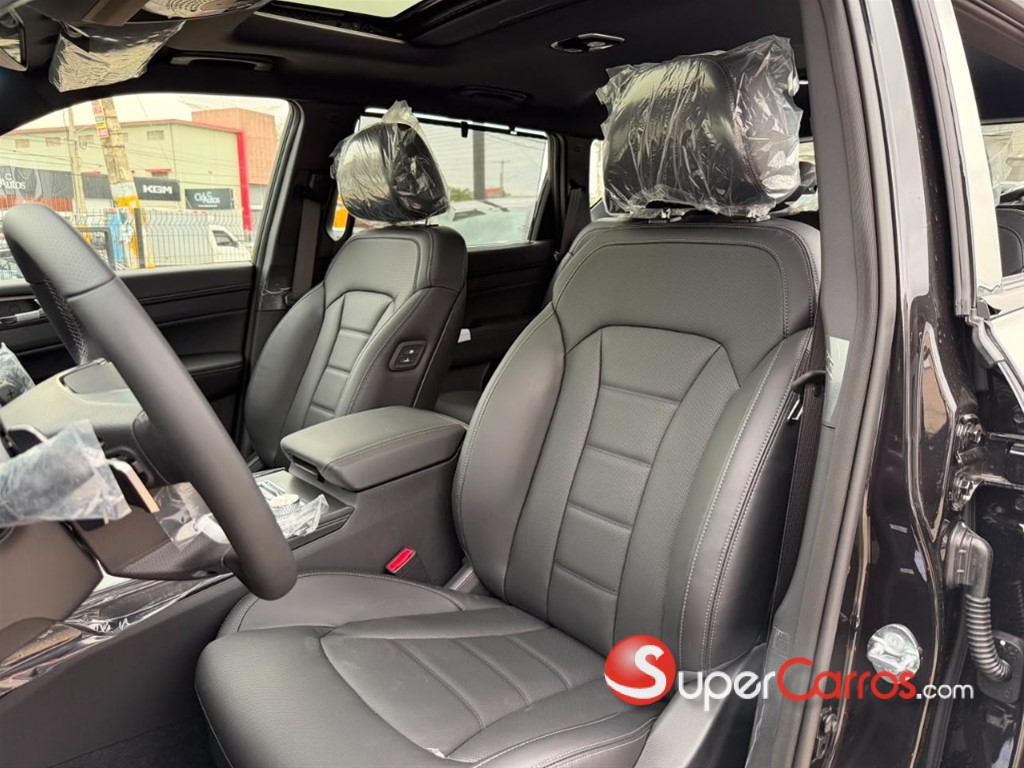 2027 KGM Rexton SPORT — foto 9 / 12