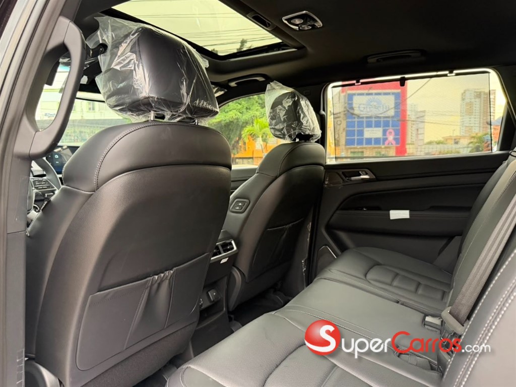 2027 KGM Rexton SPORT — foto 10 / 12
