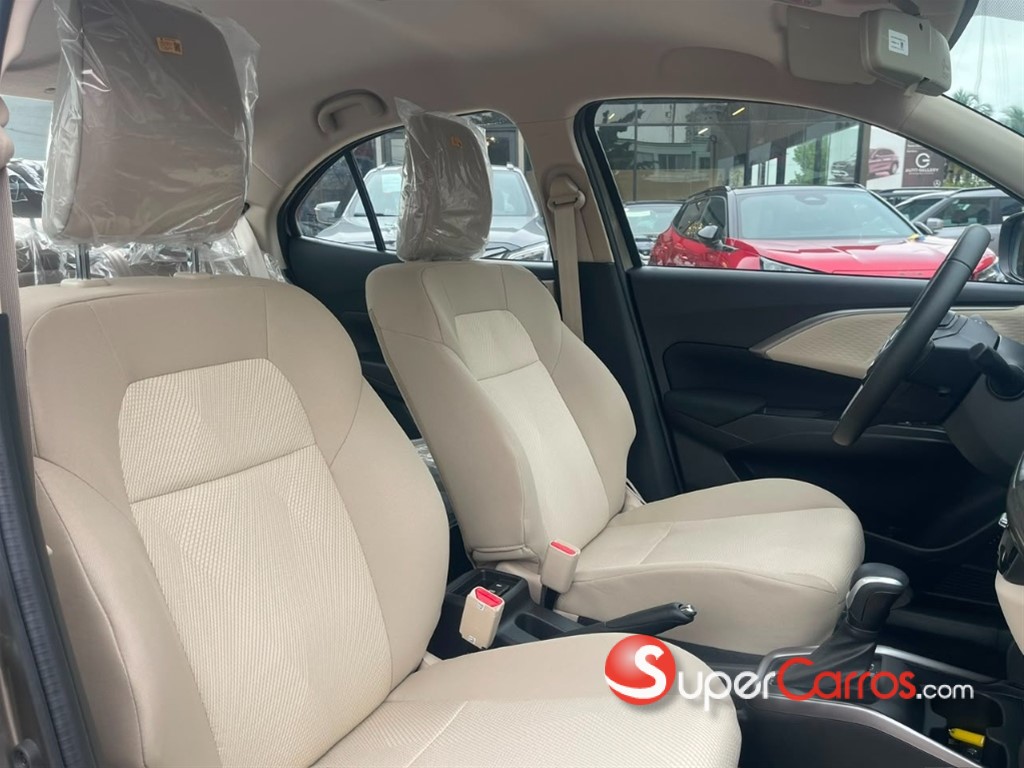 2026 Suzuki Dzire GLX — foto 10 / 12