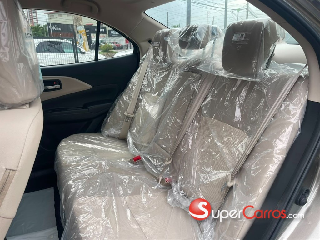 2026 Suzuki Dzire GLX — foto 12 / 12