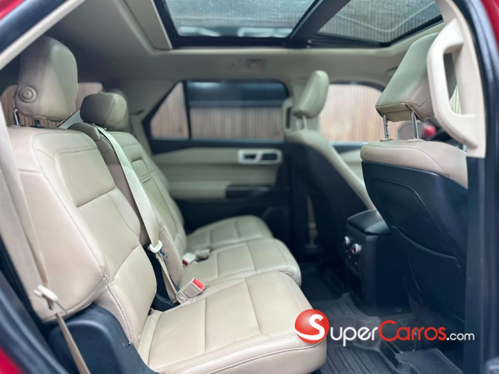 2020 Ford Explorer XLT ECOBOOST — foto 9 / 10
