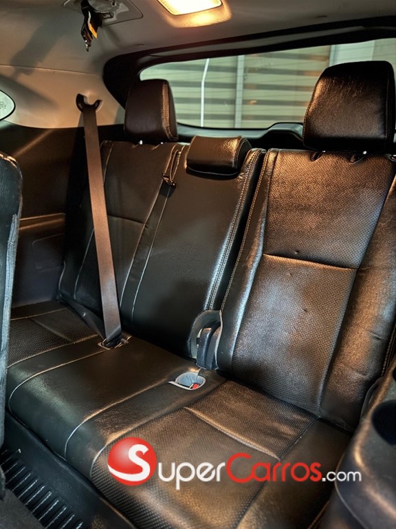 2020 Toyota Highlander LE — foto 9 / 11