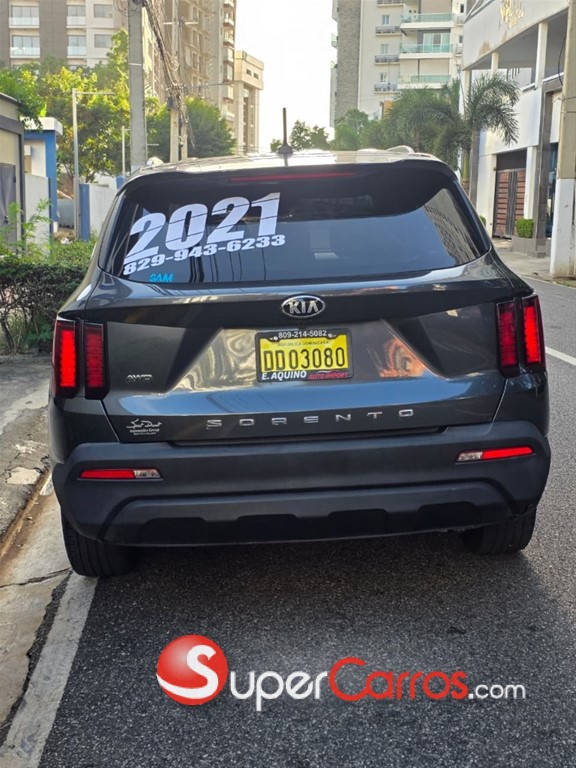 2021 Kia Sorento LX — foto 5 / 12