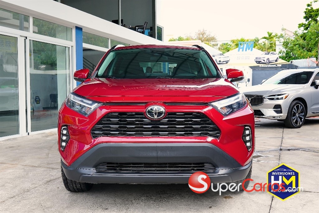 2023 Toyota RAV4 XLE