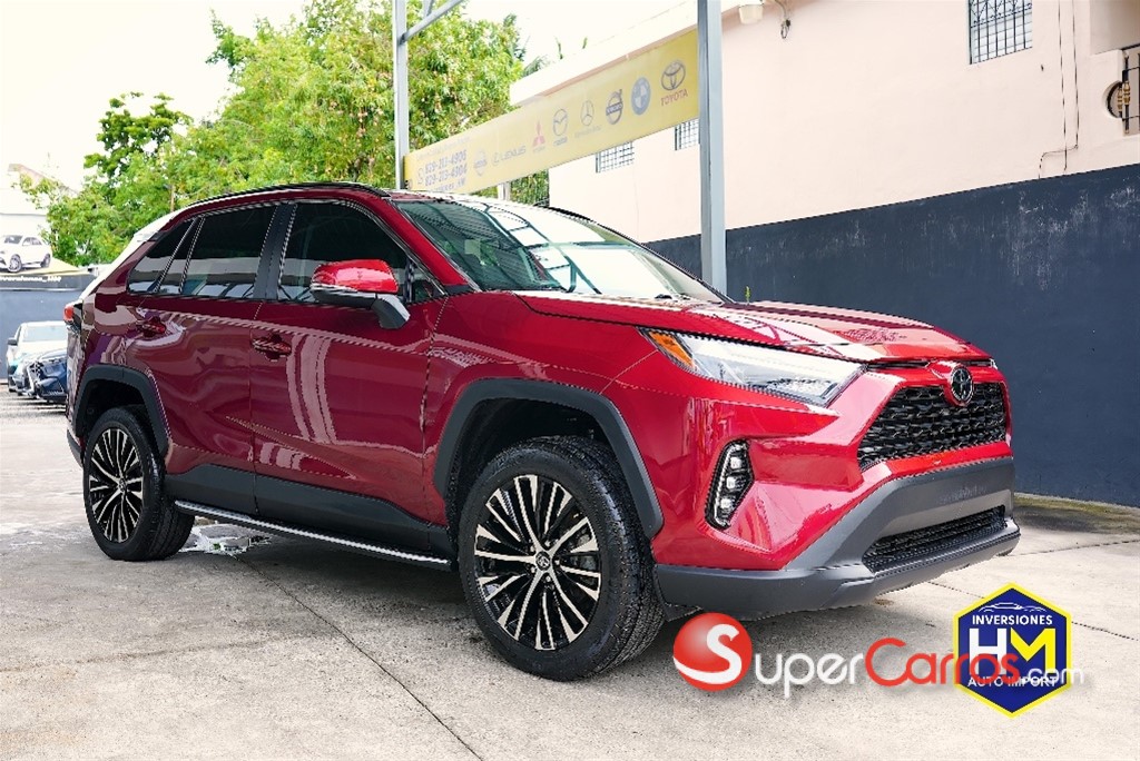 2023 Toyota RAV4 XLE — foto 2 / 10