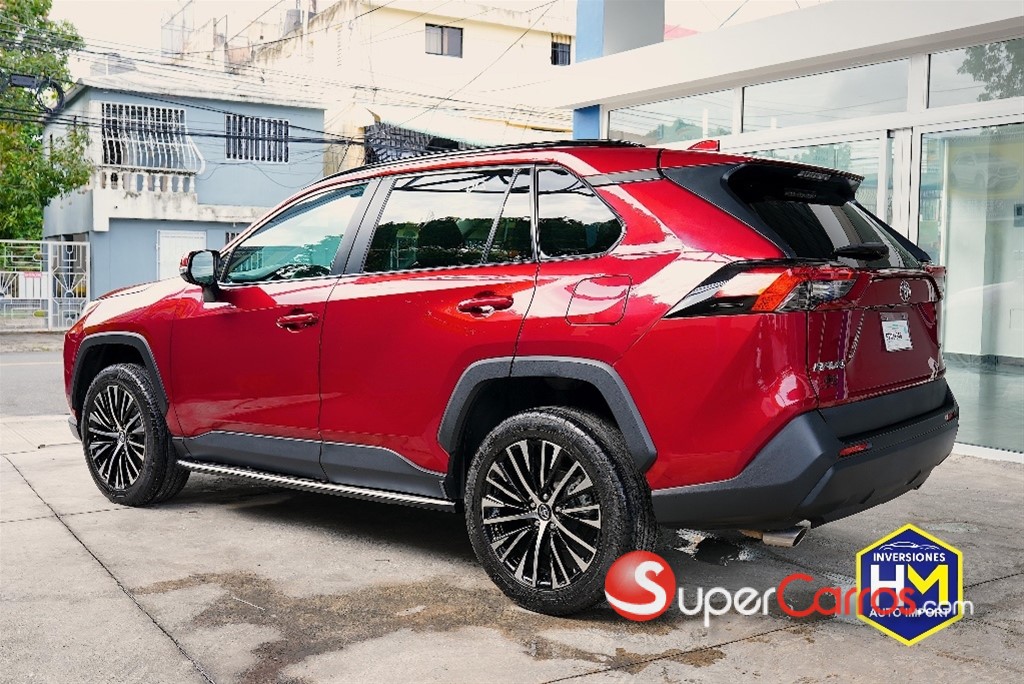 2023 Toyota RAV4 XLE — foto 4 / 10