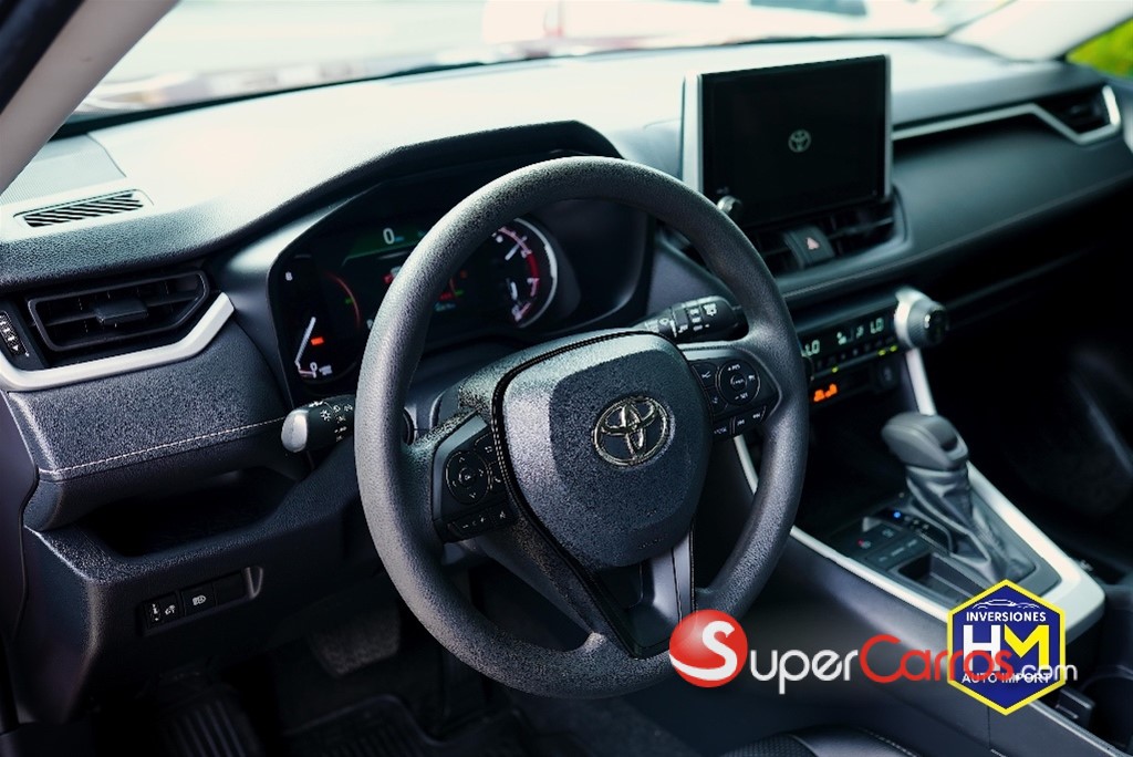2023 Toyota RAV4 XLE — foto 9 / 10