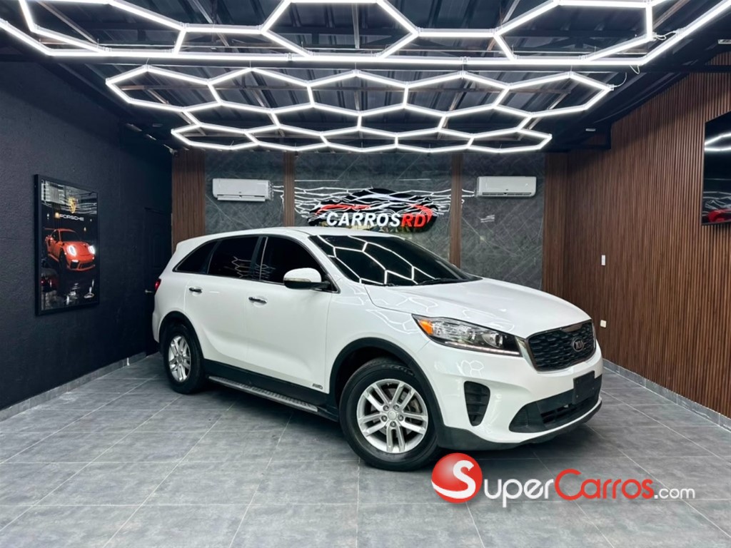 2020 Kia Sorento LX — foto 2 / 9