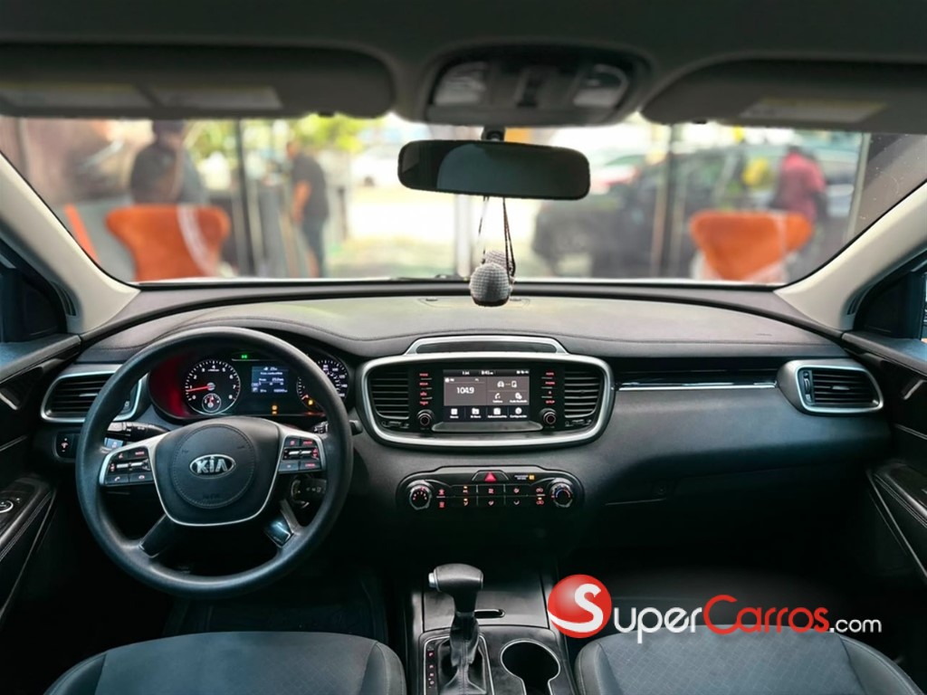 2020 Kia Sorento LX — foto 8 / 9