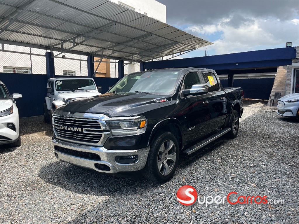 2020 Dodge Ram 1500 Laramie — foto 3 / 11