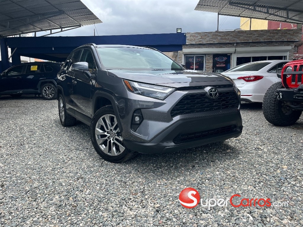 2022 Toyota RAV4 XLE Premium