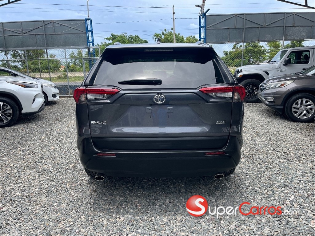 2022 Toyota RAV4 XLE Premium — foto 4 / 12