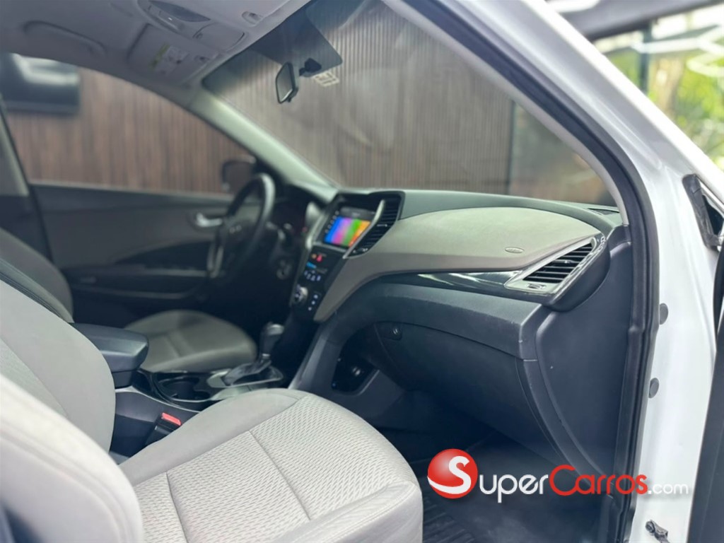 2017 Hyundai Santa Fe Sport — foto 8 / 9