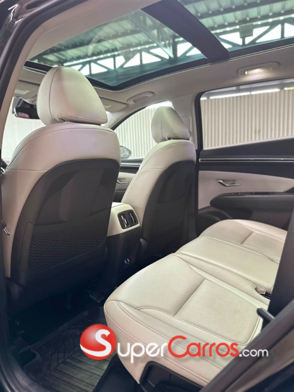 2023 Hyundai Tucson LIMITED — foto 8 / 12