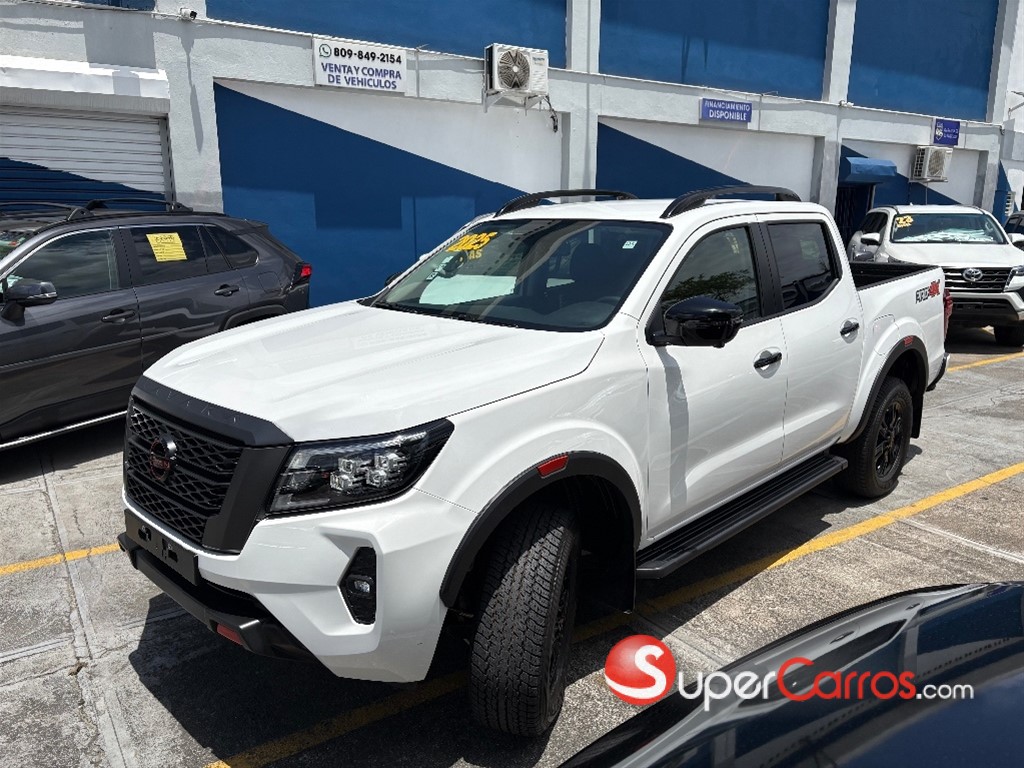 2025 Nissan Navara PRO X4 — foto 3 / 11